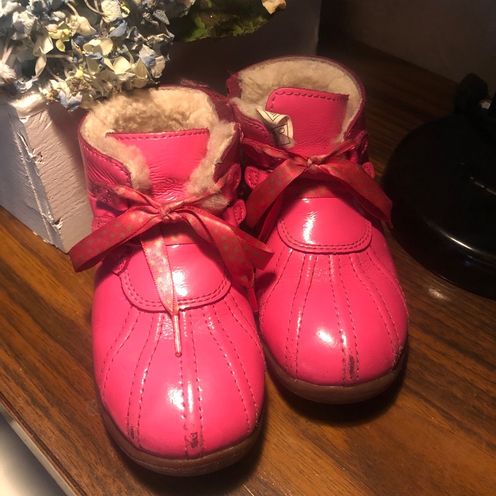 Girl Pink Ugg’s